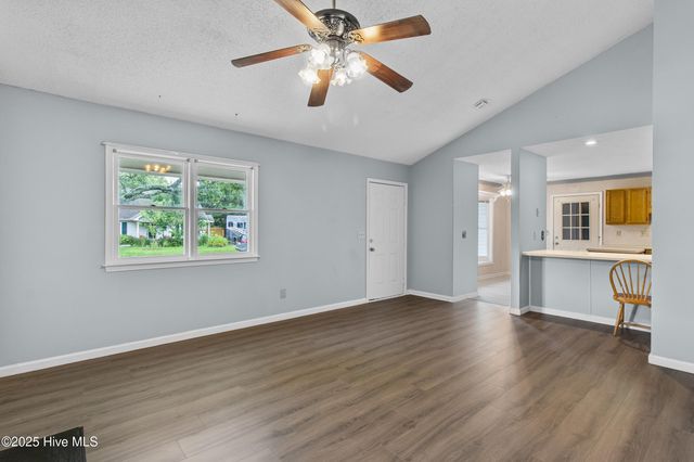 6607 Red Bay Court, Wilmington, NC 28405