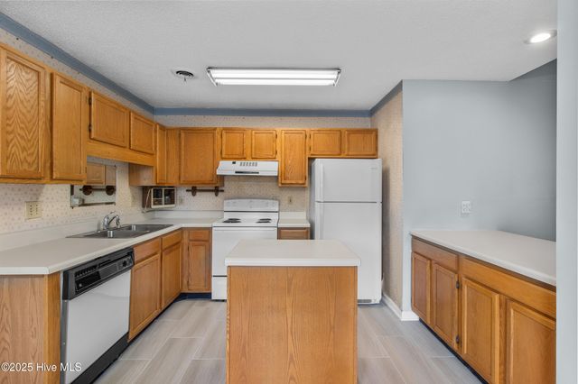 6607 Red Bay Court, Wilmington, NC 28405