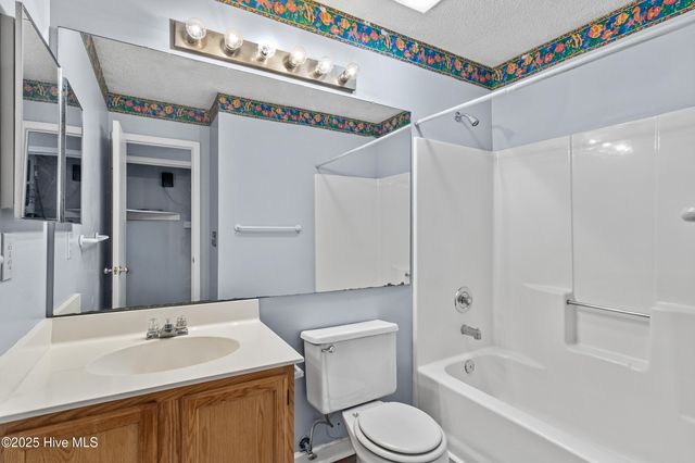 6607 Red Bay Court, Wilmington, NC 28405