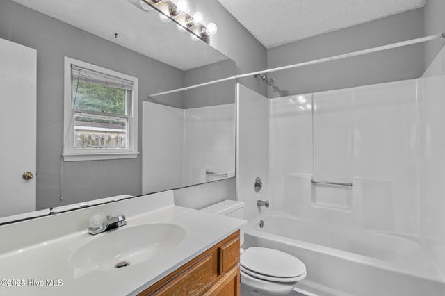 6607 Red Bay Court, Wilmington, NC 28405