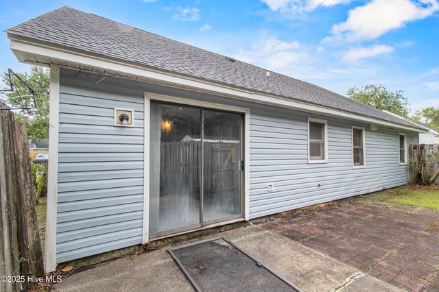 6607 Red Bay Court, Wilmington, NC 28405