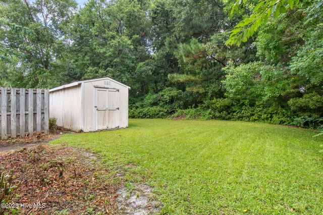 6607 Red Bay Court, Wilmington, NC 28405