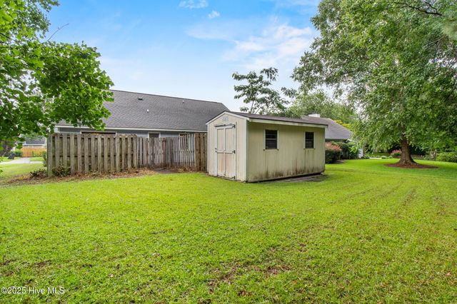 6607 Red Bay Court, Wilmington, NC 28405