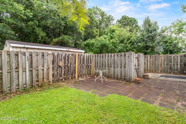 6607 Red Bay Court, Wilmington, NC 28405