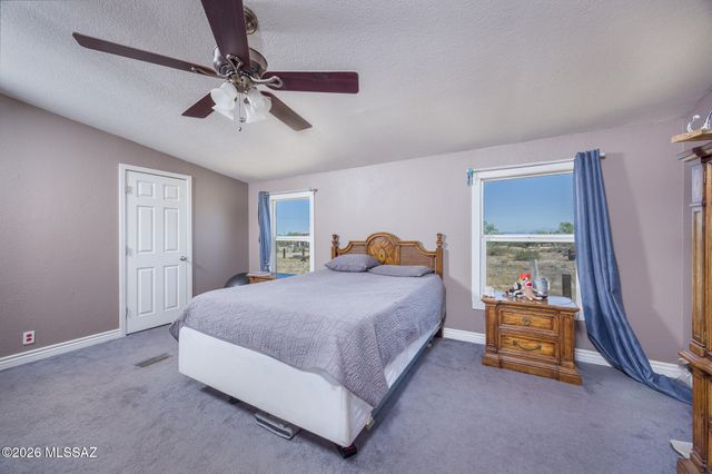 16351 W Six Gun Place, Tucson, AZ 85736