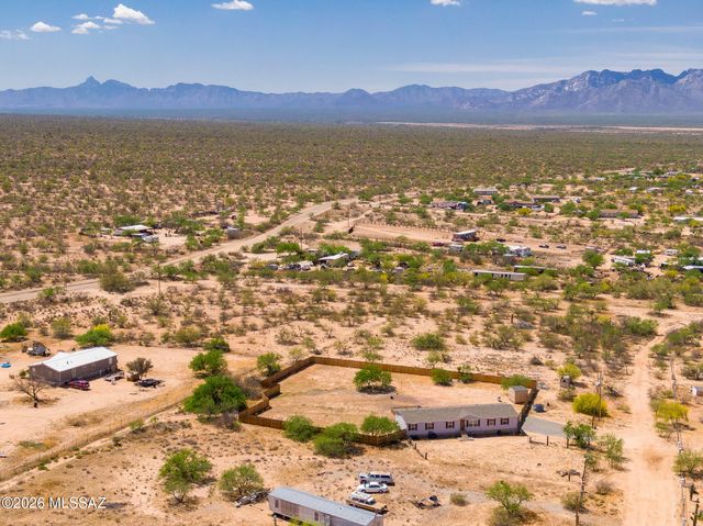 16351 W Six Gun Place, Tucson, AZ 85736