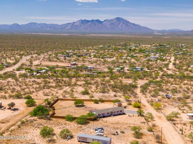 16351 W Six Gun Place, Tucson, AZ 85736