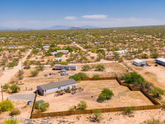 16351 W Six Gun Place, Tucson, AZ 85736