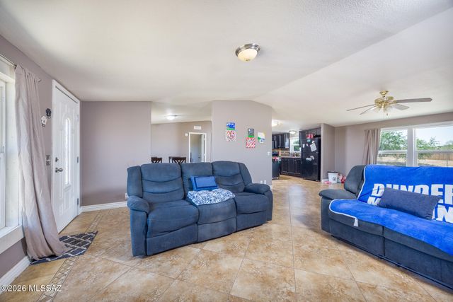 16351 W Six Gun Place, Tucson, AZ 85736