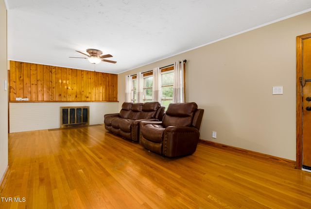 4432 Old Lowland Road, Morristown, TN 37813