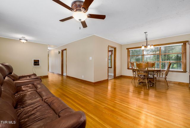 4432 Old Lowland Road, Morristown, TN 37813