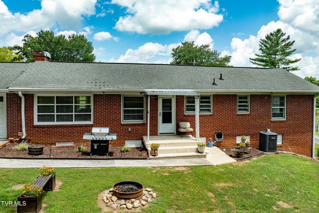 4432 Old Lowland Road, Morristown, TN 37813