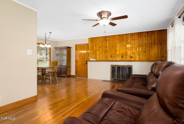4432 Old Lowland Road, Morristown, TN 37813