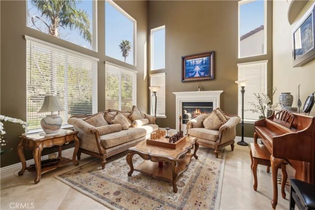 5861 Mustang Drive, Simi Valley, CA 93063