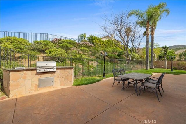 5861 Mustang Drive, Simi Valley, CA 93063