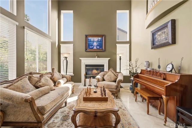 5861 Mustang Drive, Simi Valley, CA 93063