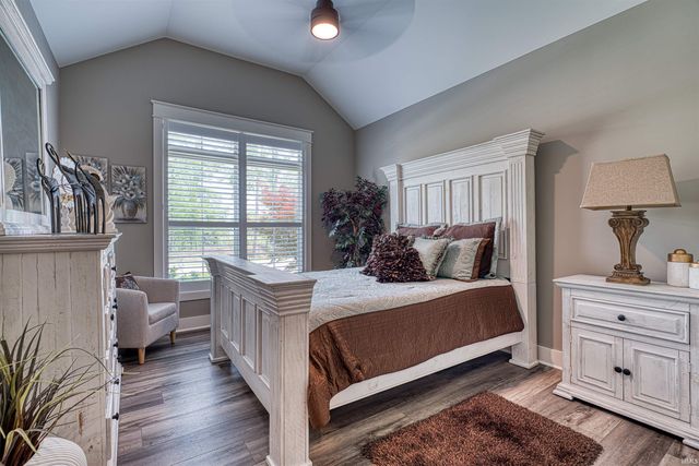 1691 Victoria Woods Drive, Victoria Woods, IN 47601
