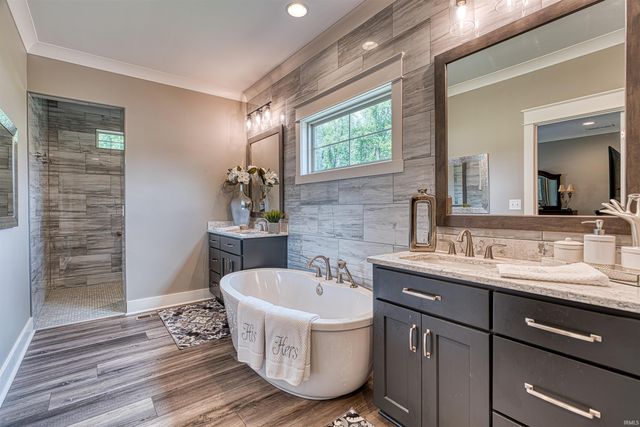 1691 Victoria Woods Drive, Victoria Woods, IN 47601