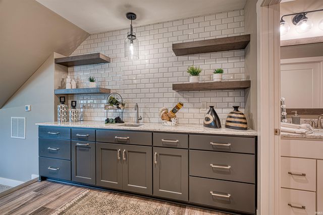 1691 Victoria Woods Drive, Victoria Woods, IN 47601