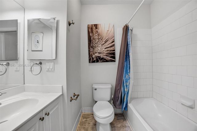 3227 NW 32nd Terrace, Oakland Park, FL 33309