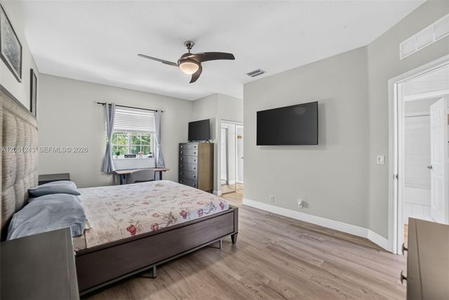 3227 NW 32nd Terrace, Oakland Park, FL 33309