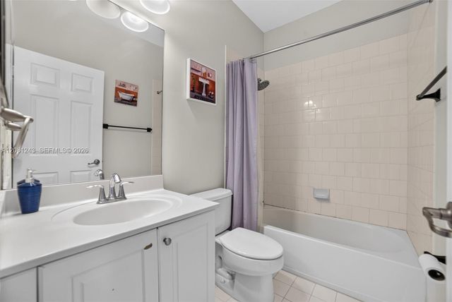 3227 NW 32nd Terrace, Oakland Park, FL 33309