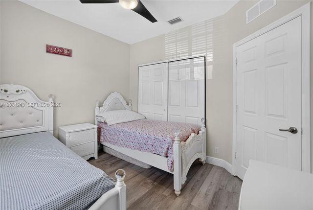 3227 NW 32nd Terrace, Oakland Park, FL 33309