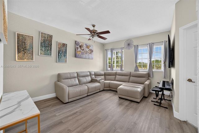 3227 NW 32nd Terrace, Oakland Park, FL 33309