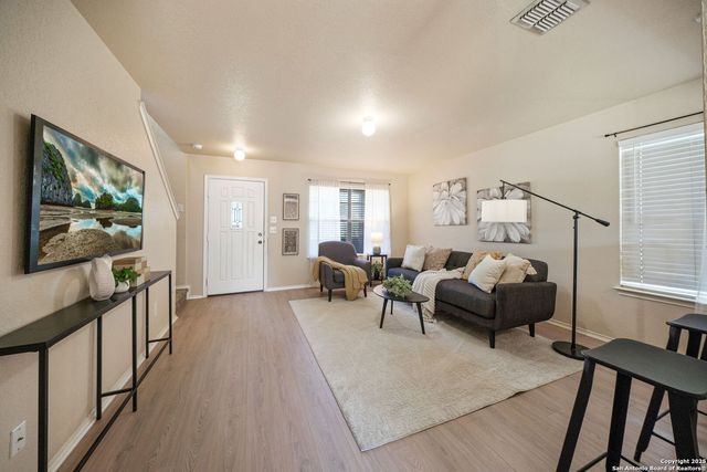 6626 Rosewood CRST, San Antonio, TX 78238