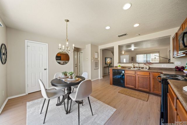 6626 Rosewood CRST, San Antonio, TX 78238
