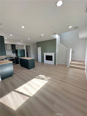 280 Tustin Field Drive, Tustin, CA 92782