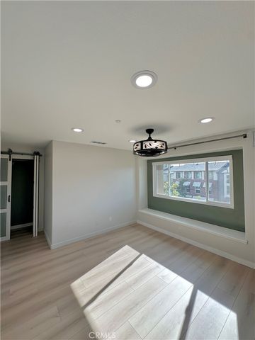 280 Tustin Field Drive, Tustin, CA 92782