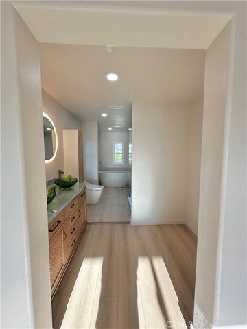 280 Tustin Field Drive, Tustin, CA 92782