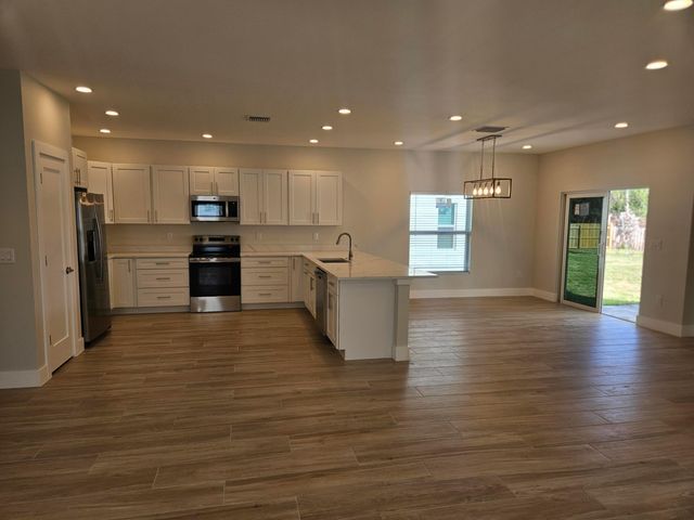 3838 SE Grant Street, Stuart, FL 34997