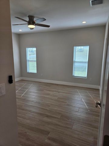 3838 SE Grant Street, Stuart, FL 34997