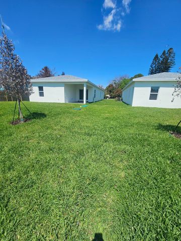 3838 SE Grant Street, Stuart, FL 34997