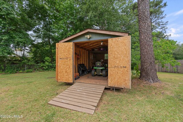 4407 Pinewood, Beaufort, SC 29906