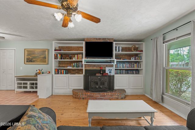 4407 Pinewood, Beaufort, SC 29906