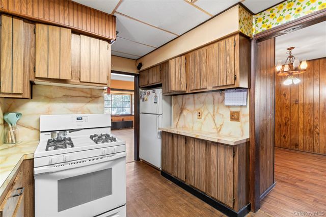 8952 218th Street, Queens Village, NY 11427