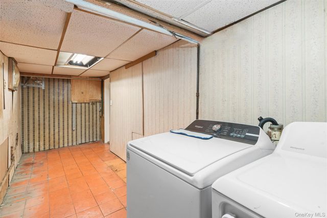 8952 218th Street, Queens Village, NY 11427