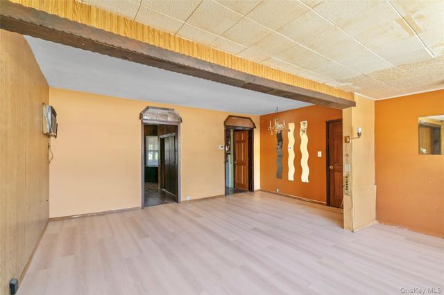 8952 218th Street, Queens Village, NY 11427
