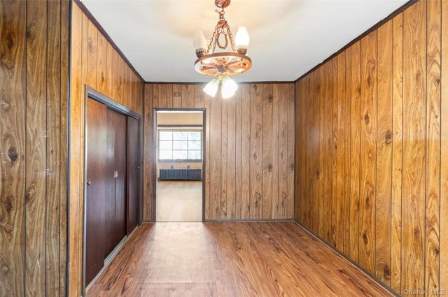 8952 218th Street, Queens Village, NY 11427