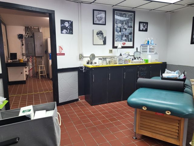 1081 I-75BL, Grayling, MI 49738