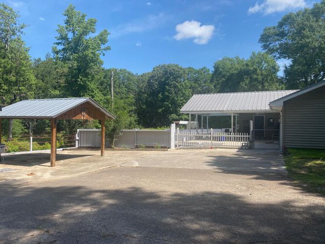 55 Dean Rhyne Rd., Purvis, MS 39475
