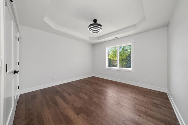 10441 S 83rd Avenue, Palos Hills, IL 60465