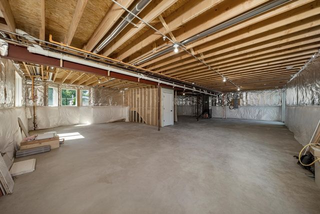 10441 S 83rd Avenue, Palos Hills, IL 60465