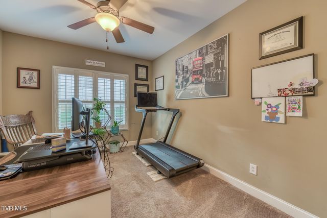 1016 Embassy Row, Johnson City, TN 37601