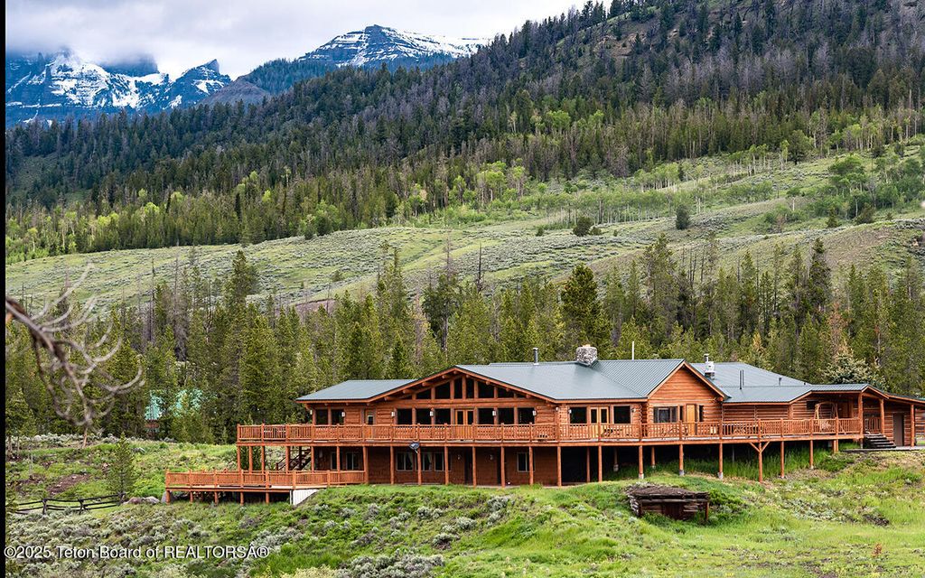 3737 US-26, Dubois, WY 82513 photo 11