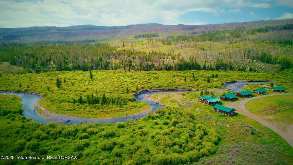 3737 US-26, Dubois, WY 82513 photo 6