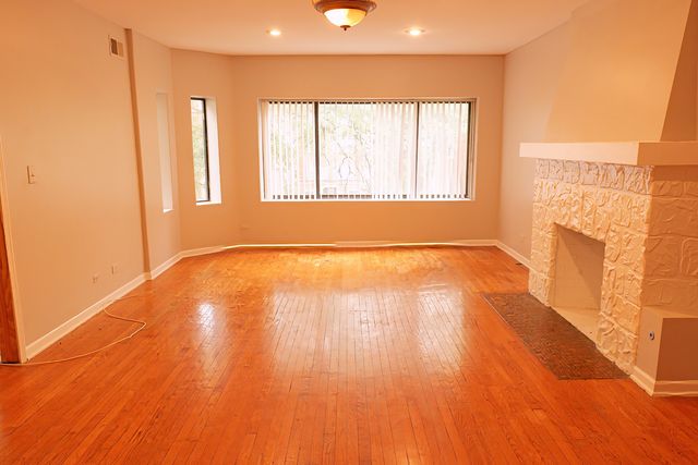 7753 S ESSEX Avenue 2S, Chicago, IL 60643